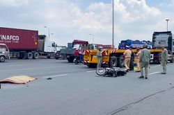 Người đàn ông tử vong thương tâm sau va chạm với xe container cùng chiều