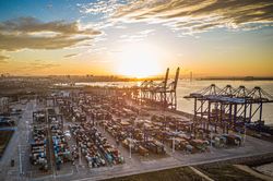 WTO hạ dự báo tăng trưởng thương mại toàn cầu trong năm 2023