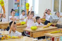 Hà Nội siết chặt hoạt động dạy liên kết