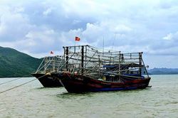 Thời tiết hôm nay 6/10/2023: Thời tiết biển tiếp tục có mưa dông, lốc xoáy và gió giật mạnh