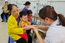 Gia tăng bệnh nhi mắc vi-rút hợp bào hô hấp