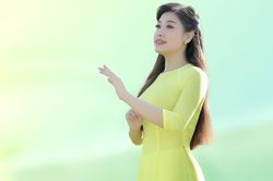 Hồi tưởng ký ức về Hà Nội bên sông Hồng qua MV mới của ca sĩ Bích Hồng