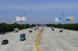 Ưu tiên thuận lợi cho người dân khi sử dụng giấy phép lái xe