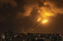 Nhiều tên lửa bắn từ Gaza về phía Israel