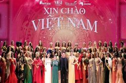 Cầu thang Nhà hát Lớn Hà Nội thử thách thí sinh Miss Grand International 2023