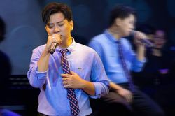 Hoài Lâm hát ca khúc nổi tiếng, có còn được khen 'cân mọi thể loại' như đã từng?