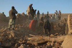 Động đất tại Afghanistan: Ít nhất 120 người thiệt mạng, phá hủy 12 ngôi làng