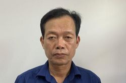 Bắt tạm giam nguyên chủ tịch xã giao 79 lô đất trái thẩm quyền