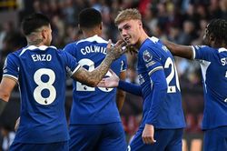 Vòng 8 Ngoại hạng Anh: Chelsea hồi sinh, Tottenham bản lĩnh