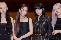 Netizen xôn xao Lisa Blackpink dường như có điều bất mãn với Jennie