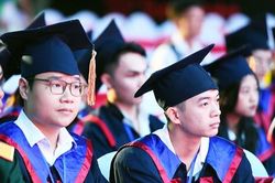 96 Thủ khoa xuất sắc được ghi danh sổ vàng tại Văn Miếu