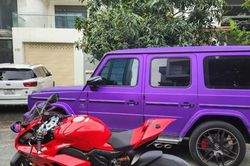 Làm việc với Công an, Ngọc Trinh thừa nhận buông 2 tay lái xe phân khối lớn