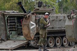 Quân đội Israel tuyên bố kiểm soát toàn bộ thị trấn giáp biên giới Dải Gaza