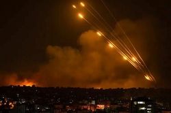 Israel huy động 100.000 binh sĩ, tăng cường tấn công Dải Gaza
