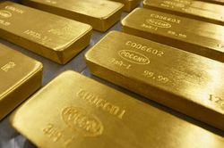 Giá vàng tăng vọt trước nguy cơ bất ổn địa chính trị bùng phát