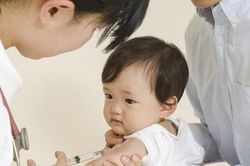 Tại sao trẻ cần được tiêm nhắc lại vắc-xin cúm hàng năm?