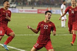 Tiến Linh thực hiện hai pha xử lý quá siêu đẳng, truyền thông châu Á phải kinh ngạc vì 'sát thủ' của ĐT Việt Nam