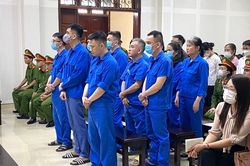 Cựu Giám đốc Sở GD&ĐT tỉnh Quảng Ninh và đồng phạm hầu tòa