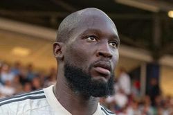 Chelsea bán đứt Lukaku cho AS Roma