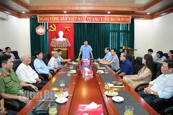 Gặp mặt đoàn đại biểu dự Đại hội đại biểu toàn quốc Người Công giáo Việt Nam xây dựng và bảo vệ Tổ quốc lần thứ VIII