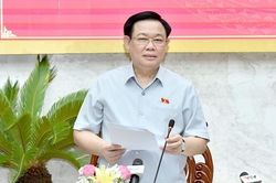 Chủ tịch Quốc hội Vương Đình Huệ: Tỉnh Hậu Giang phải 'đi nhanh hơn, bứt phá hơn và trường sức hơn'