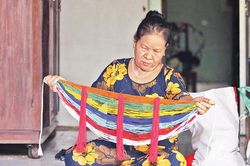 Duyên dáng cườm đá người Cor