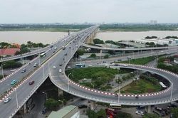 Cầu Vĩnh Tuy tách dòng ô tô, xe máy: Phương tiện đi lại thế nào?