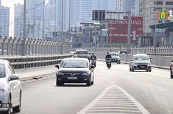 Xử lý hàng loạt xe máy đi vào đường Vành đai 2