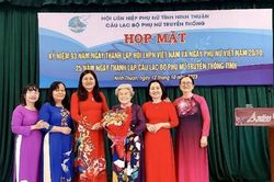 Họp mặt Câu lạc bộ Phụ nữ truyền thống tỉnh Ninh Thuận