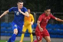 Khó tin khi ĐT Việt Nam không có nổi một cú sút nào về khung thành của Uzbekistan