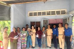 CSGT Sóc Trăng đồng hành dịp Lễ Sen Dolta cùng đồng bào Khmer