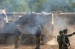 Israel phóng hai tên lửa vào thành phố Naqoura của Li-băng