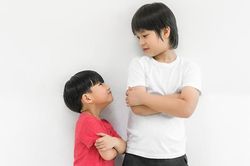 Bất ngờ 6 thực phẩm gây ức chế chiều cao trẻ vẫn ăn hàng ngày