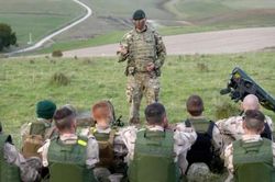 Cuộc phản công của Ukraine buộc phải chuyển sang chế độ phòng thủ