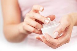 Thu hồi lô kem bôi ngoài da Mộc Bì của Thịnh Việt Pharma do không đạt chất lượng sản xuất