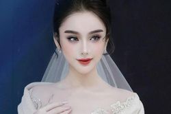 Lâm Khánh Chi rục rịch thử váy cưới, bị nghi chuẩn bị tái hôn?