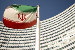 Mỹ dọa đóng băng hàng tỷ USD của Iran gửi ở ngân hàng nước ngoài