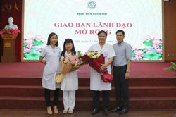 Hồi phục thần kỳ, bác sĩ phải thở máy trong vụ cháy chung cư mini nhận quà ủng hộ 1,4 tỷ đồng