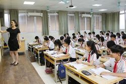 Lương của giáo viên phải được ưu tiên xếp cao nhất