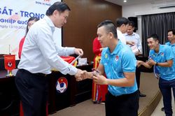 Chủ tịch VPF Trần Anh Tú: 'Trọng tài ngày càng tiến bộ'
