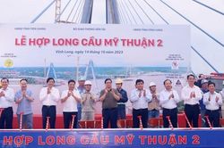 Thủ tướng Phạm Minh Chính dự Lễ hợp long cầu Mỹ Thuận 2 nối Tiền Giang và Vĩnh Long