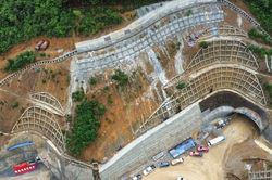 Thông hầm dài nhất tuyến cao tốc Diễn Châu - Bãi Vọt