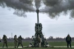 Mỹ nhận định tình hình Ukraine nghiêm trọng, Nga nói về cuộc phản công của Kiev