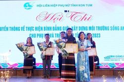 Kon Tum: Nâng cao kỹ năng truyền thông về bình đẳng giới cho Tổ truyền thông cộng đồng