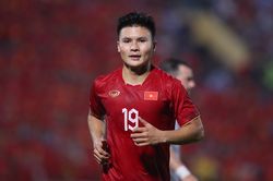 Chưa xác định mức độ chấn thương của Quang Hải