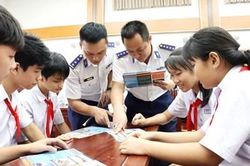 Tổ chức Chương trình 'Cảnh sát biển đồng hành với ngư dân' tại Bà Rịa - Vũng Tàu