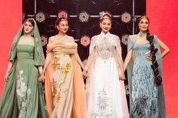 Chung kết The New Mentor: Khoảnh khắc 4 Super mentor xuất hiện thu về loạt meme
