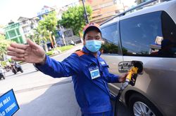 Đề xuất tiếp tục giảm 50% thuế bảo vệ môi trường với xăng dầu trong năm 2024