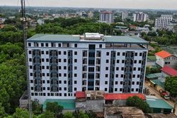 Cận cảnh chung cư mini ở Hà Nội xây vượt nhiều tầng bị 'tuýt còi'