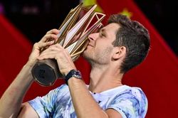 Hubert Hurkacz vô địch Thượng Hải Masters